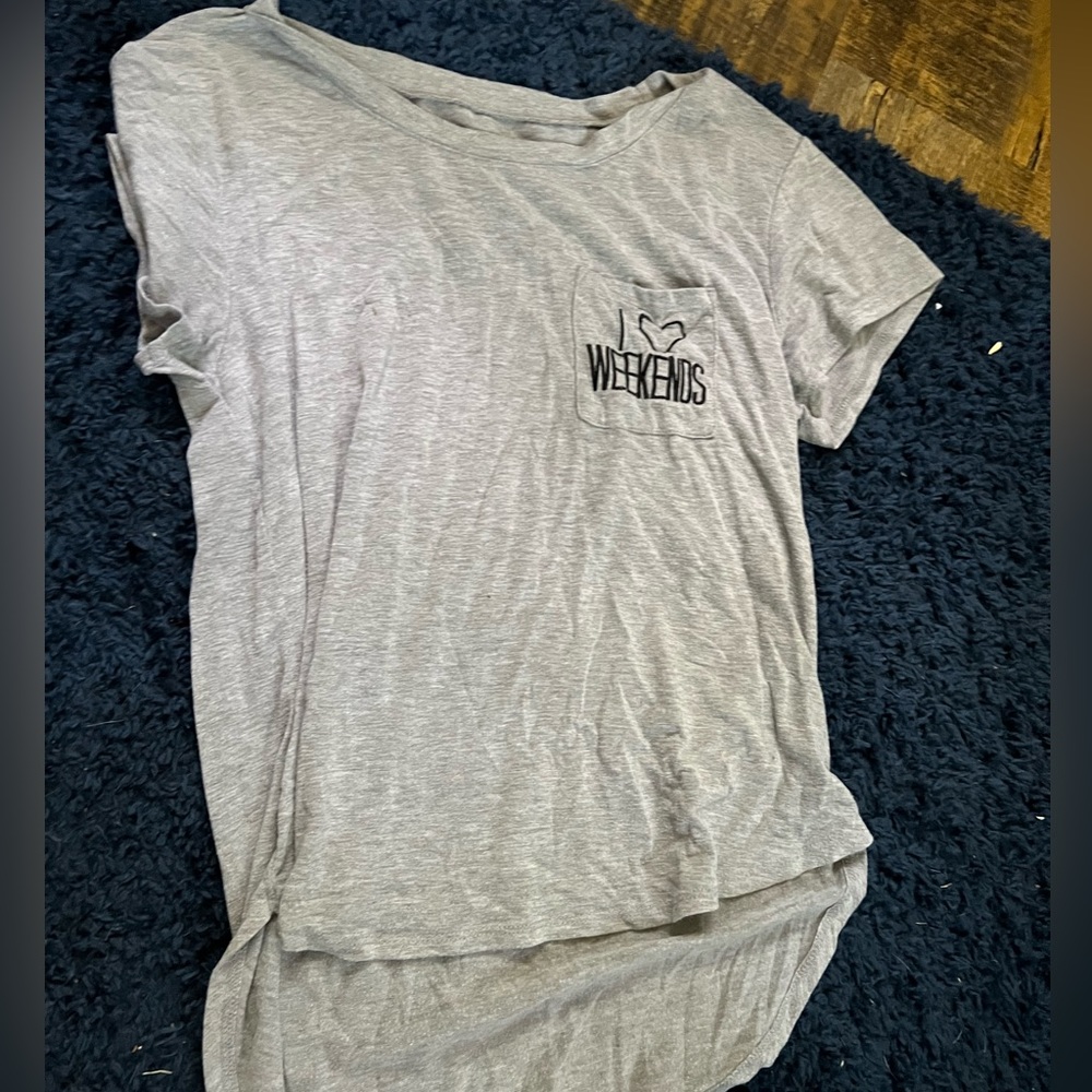 Grey t-shirt